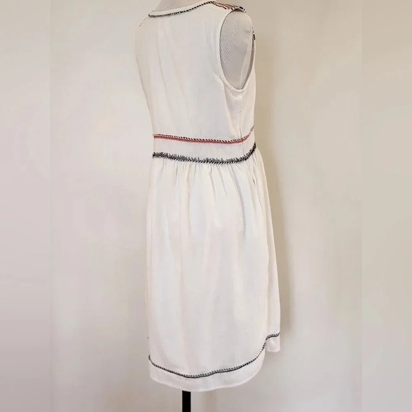 || dRA || embroidered dress - Picture 5 of 7